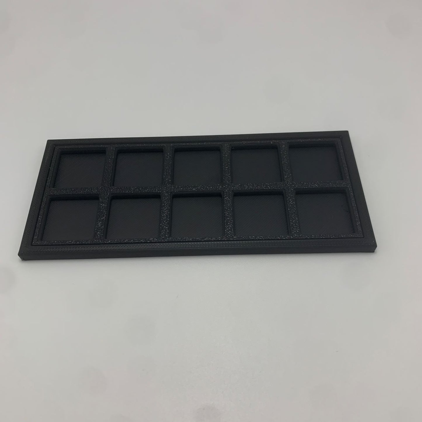 20 to 25mm Adapters with matching 25mm Movement Trays perfect for war gaming or other tabletop games